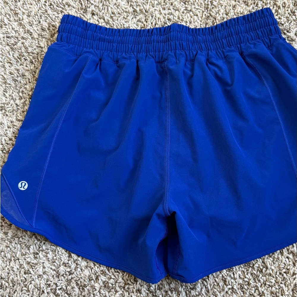 Lululemon hotty hot HR 4in inseam size 8 NWOT - Picture 2 of 3